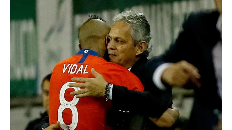 Arturo Vidal fue uno de los más cercanos a Rueda en la Roja.