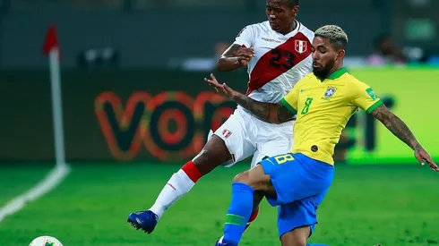 Peruanos y brasileños se verán las caras hoy jueves a partir de las 20:00 horas.