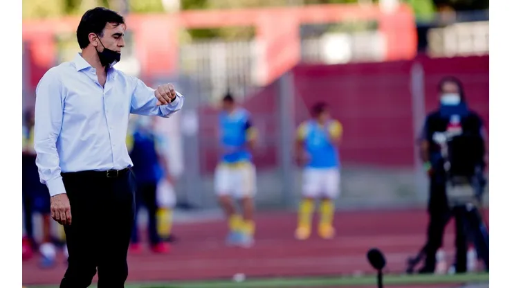 Gustavo Quinteros sufrió hasta el último minuto en la temporada 2020 | Foto: Agencia Uno