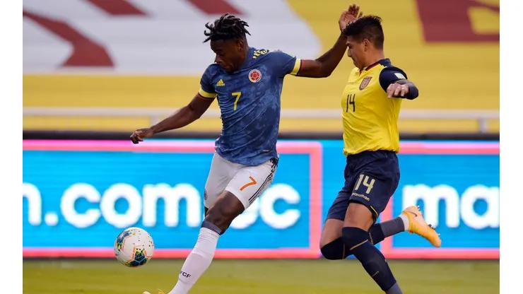 Colombianos y ecuatorianos juegan desde las 20:00 horas.