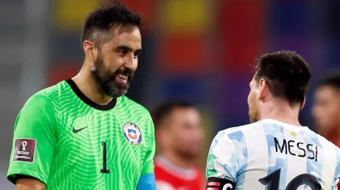 Claudio Bravo viene de ser figura ante Argentina.