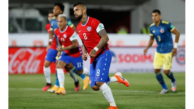 ¿Juega Arturo Vidal contra Bolivia?