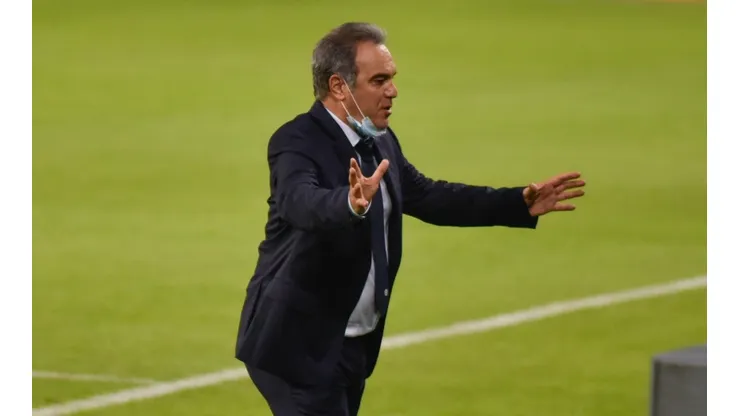 Martín Lasarte en la Roja