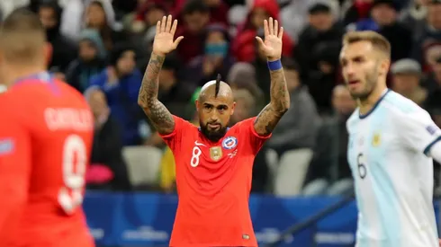 El Rey Arturo no podrá jugar ante la albiceleste.