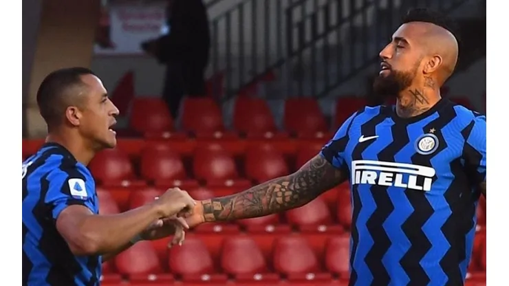 Desde Italia afirman que los ex Colo Colo no seguirían en el Inter.