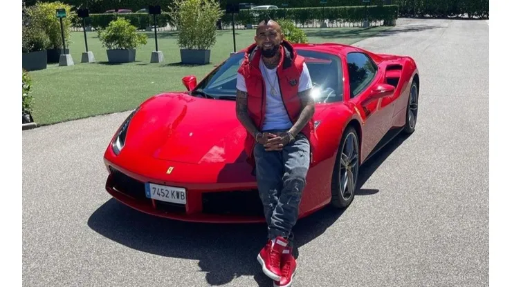 El Rey chocho con su nueva adquisición.