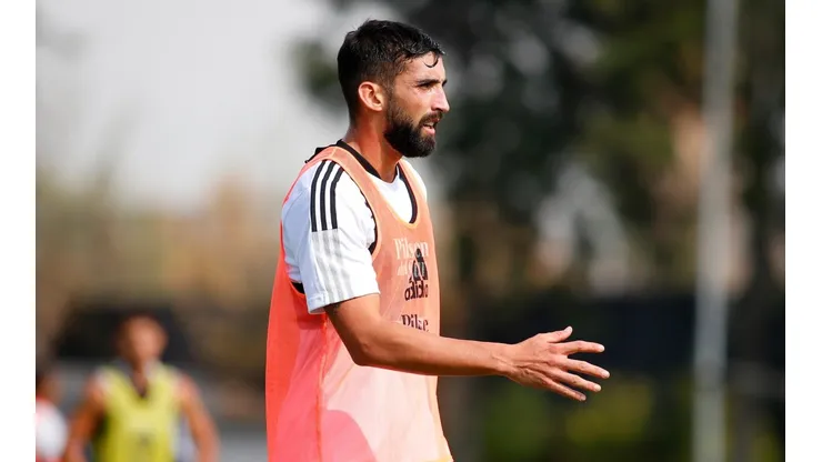 Emiliano Amor puede debutar como titular en Colo Colo.