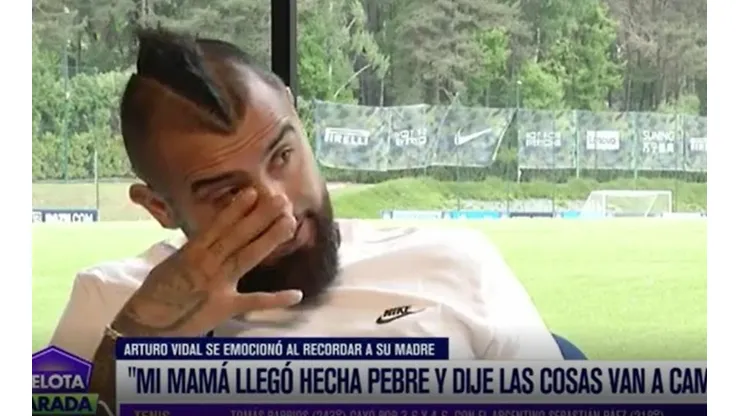 Arturo Vidal no pudo contener sus lágrimas al recordar a su madre.