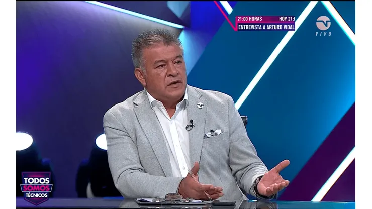 Claudio Borghi cuestiona a Nicolás Blandi