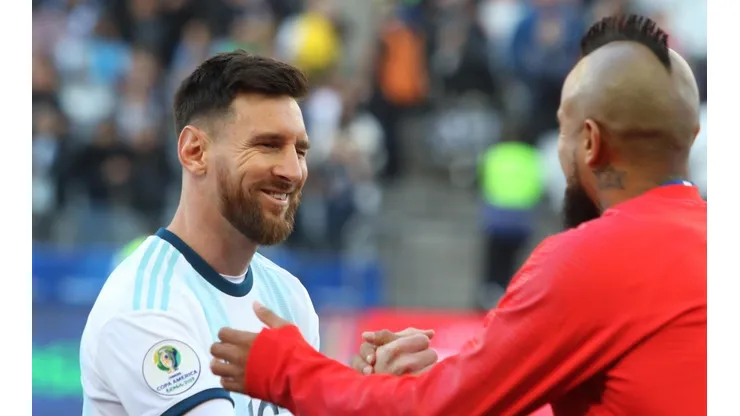 Argentina dio a conocer a sus 30 jugadores del extranjero para enfrentar a Chile.