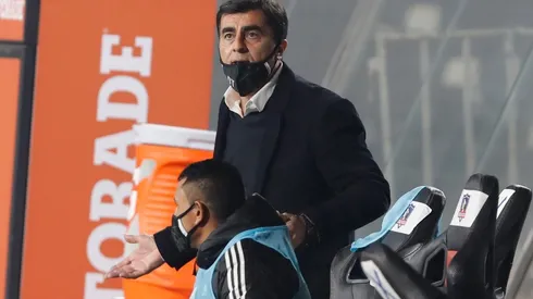 Gustavo Quinteros fue absuelto de su roja ante Palestino.