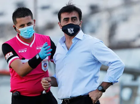 Pese a los errores en contra Colo Colo, Quinteros está con el VAR
