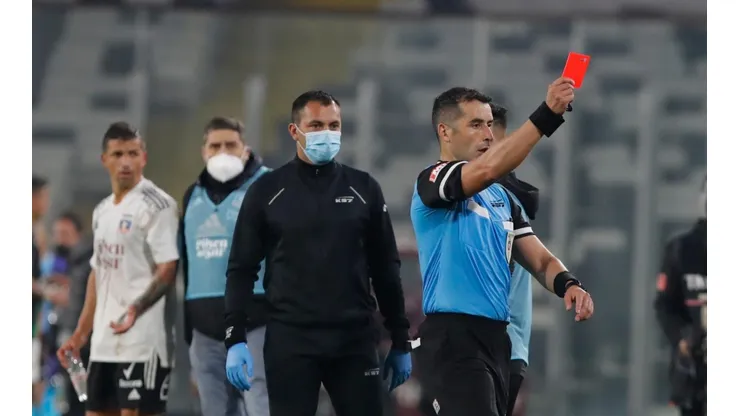 Fernando Véjar ha sido duramente cuestionado por su cometido en el Colo Colo vs Palestino.