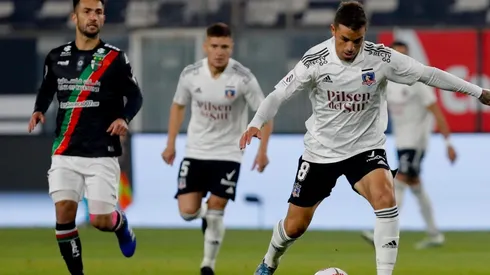 Villanueva se puso en el lugar de los jugadores de Colo Colo.