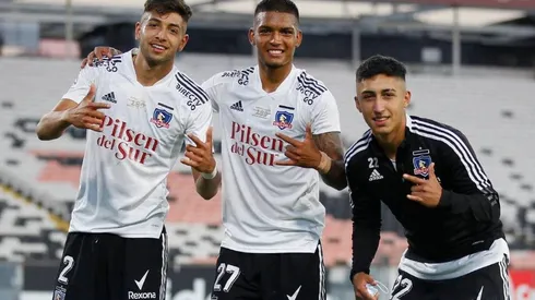 Jeyson Rojas junto a Daniel Gutiérrez y Bryan Soto tras ganarle a la U.