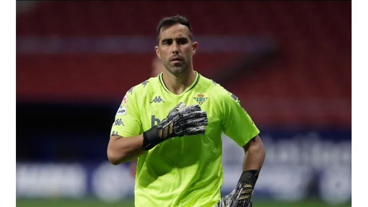 ¡Figura! Claudio Bravo es nominado al jugador del mes en La Liga