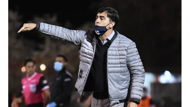 Gustavo Quinteros apostará por un 11 renovado ante Ñublense.
