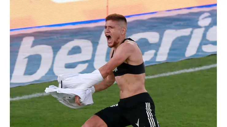 Leonardo Gil gritó con todo su golazo.