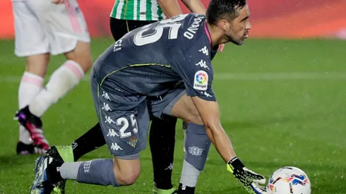 Claudio Bravo fue figura ante el Real Madrid.