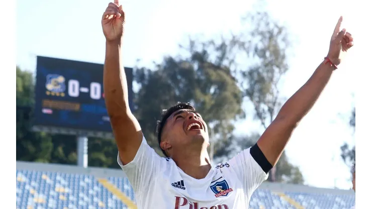 Iván Morales anotó y asistió ante Everton