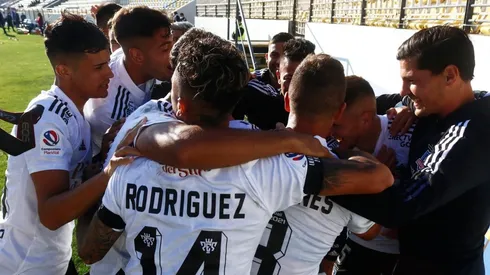 Colo Colo podría terminar puntero tras este Superclásico.