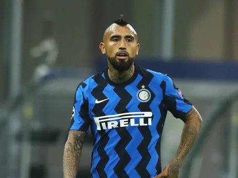 La rodilla sigue dándole problemas a Arturo Vidal