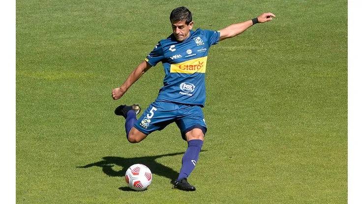 Julio Barroso enfrentará a Colo Colo