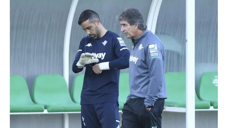 Manuel Pellegrini señaló que Bravo no se mueve del Betis