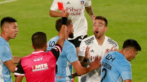 Matías Zaldivia fue expulsado por una fea infracción sobre Matías Cahais.