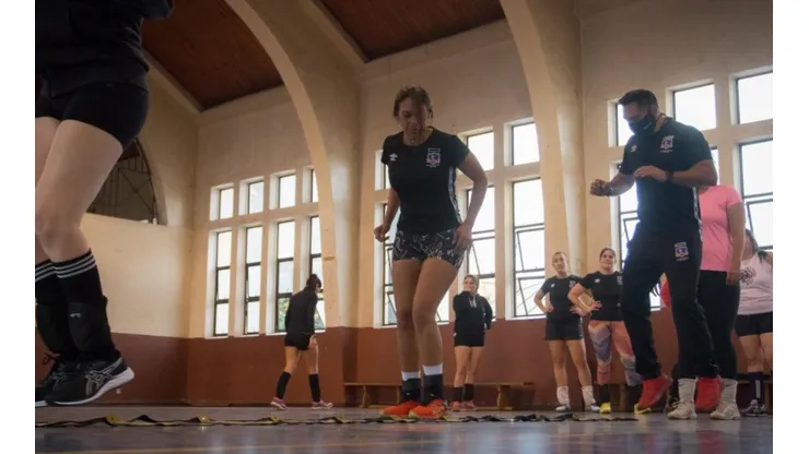 El Club Social ofrece beca a deportias del futuro.