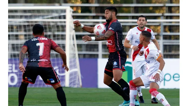 Curicó Unido y Deportes Antofagasta repartieron puntos.