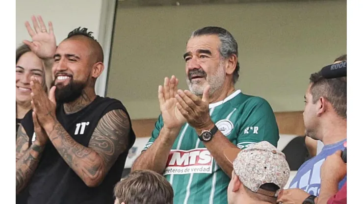 Andrónico Luksic en el Estadio Monumental de Colo Colo.