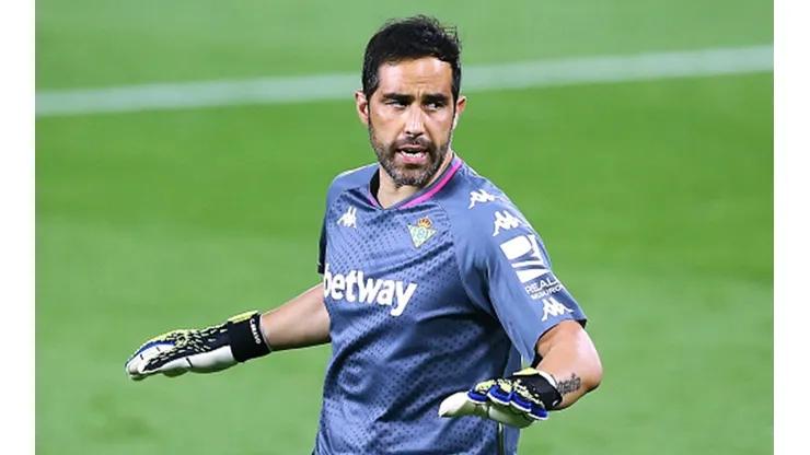 Bravo fue la figura del Betis en el líder de la liga española.