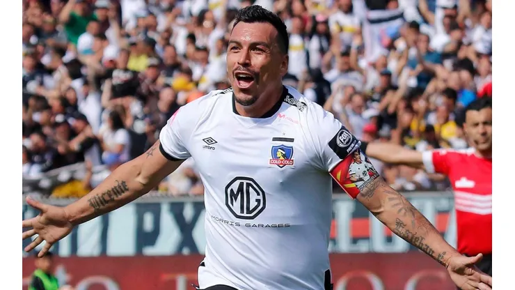 Esteban Paredes sigue un nuevo récord