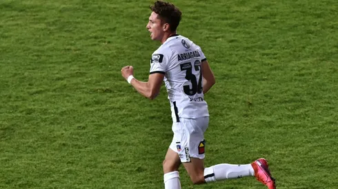 Luciano Arriagada pelea por su oportunidad.