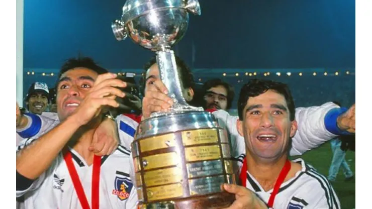 Pizarro es el único capitán del fútbol chileno en ganar la Copa Libertadores.