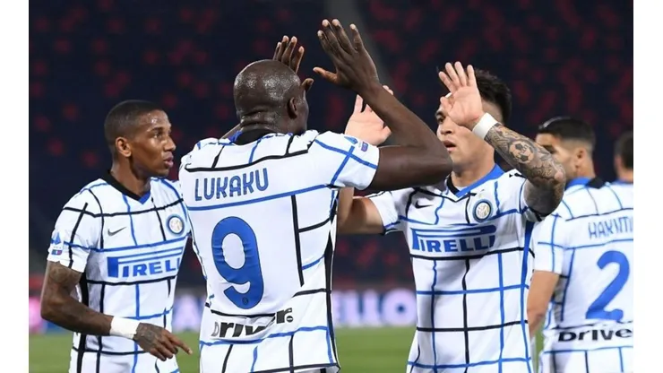 Inter ganó y acaricia el título