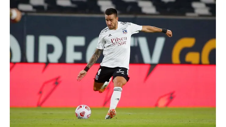 Matías Zaldivia juega su primer partido de titular desde agosto.