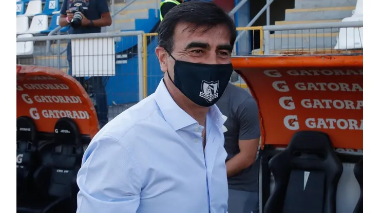 Gustavo Quinteros está feliz en Colo Colo