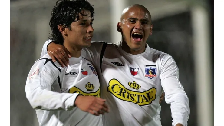 Matías Fernández y Humberto Suazo vuelven a estar juntos en una cancha