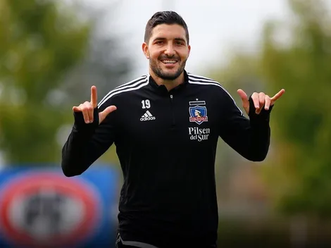 Nicolás Blandi apoya a Colo Colo desde su casa: "Vamos, Cacique"