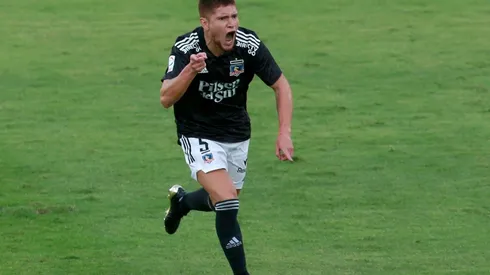 Los festejos de Leonardo Gil | Foto: Agencia Uno