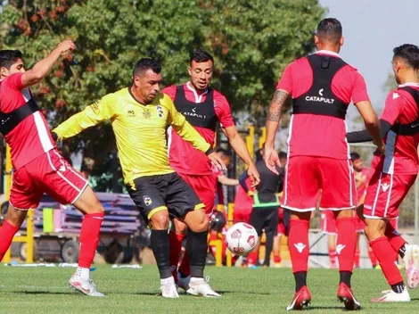 Esteban Paredes anotó un doblete en amistoso ante Audax Italiano