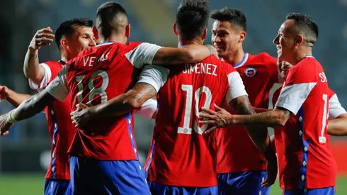 Chile vence a Bolivia en el debut de Martín Lasarte
