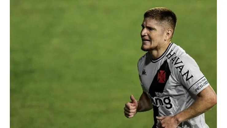 Leonardo Gil actualmente está jugando en Vasco Da Gama.