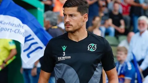 Miiko Albornoz se cae en Colo Colo