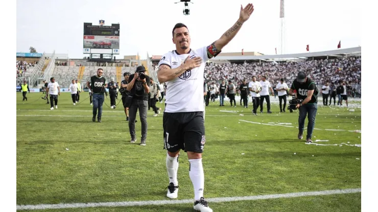 La despedida de Esteban Paredes