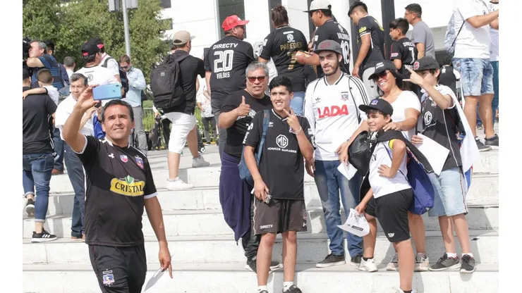 Hinchas pueden volver a los estadios