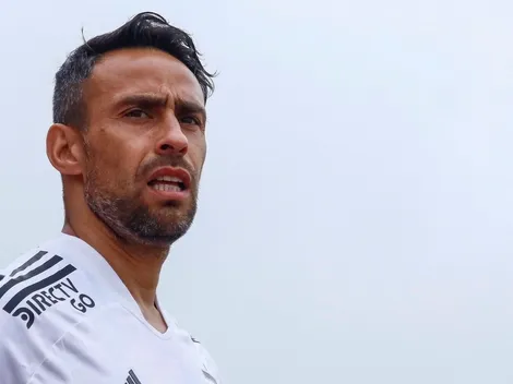 Jorge Valdivia se despide de Colo Colo con emotiva arenga