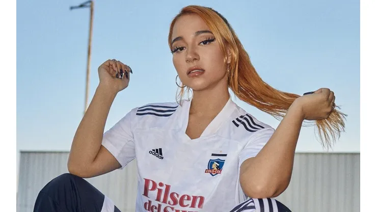 La cantante nacional arengó al Popular